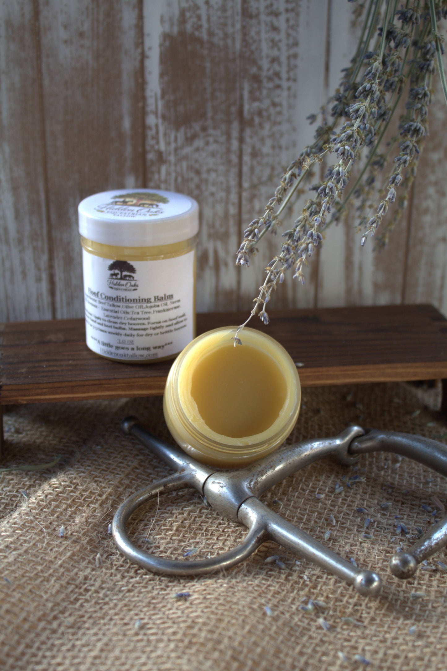 Hidden Oaks Equestrian Hoof Conditioning Balm 4 Oz